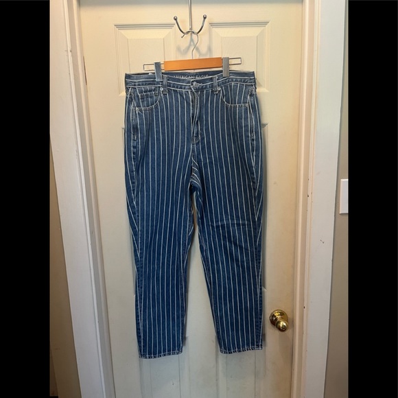 American eagle size 10 pin striped mom jeans regular length